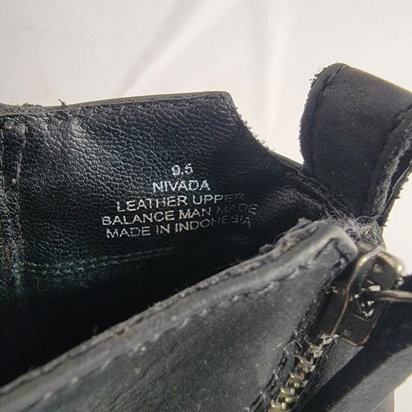 Blondo Nivada Waterproof Booties Sz 9.5 Leather Black Side Zip - Picture 10 of 10